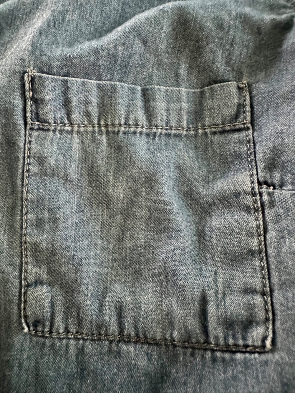 Wet Seal Denim Long Sleeve Women's Blue Chambray Cotton Shirt Pocket Size M EUC - Picture 6 of 10